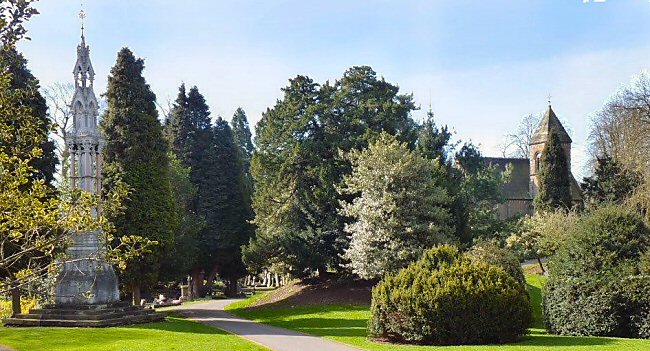 London Road Cemetery - photo by Derek Robinson